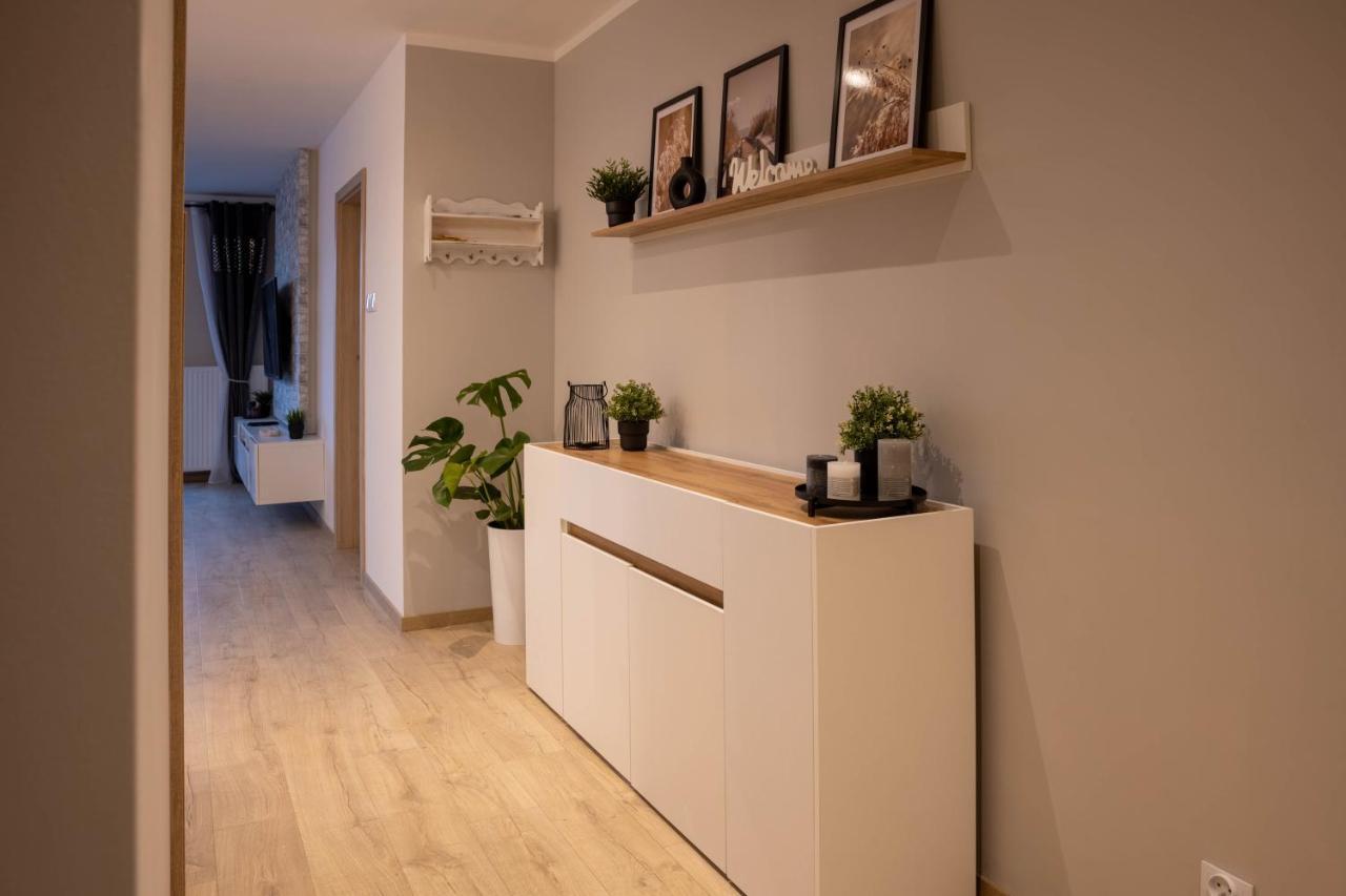 옐레니아구라 Apartament Rakownica 아파트 외부 사진