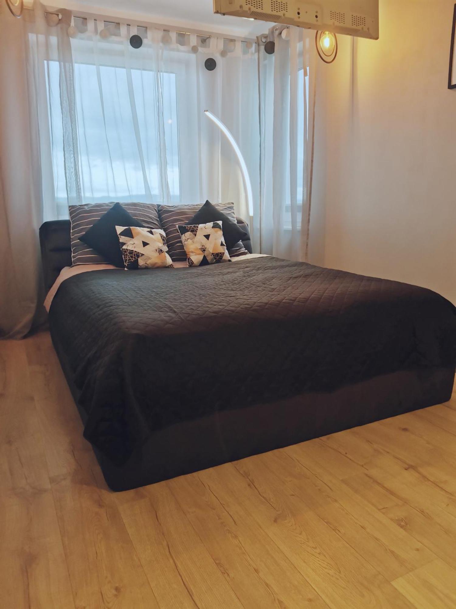 옐레니아구라 Apartament Rakownica 아파트 외부 사진